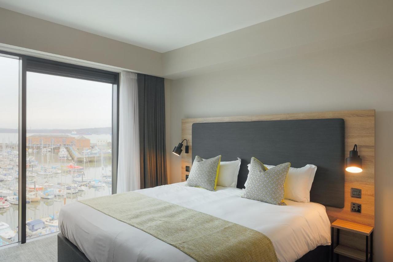 Ty Milford Waterfront Hotel Milford Haven Exterior photo
